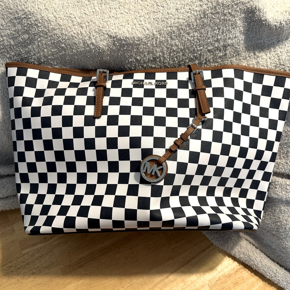 Michael Kors Jet set large tote